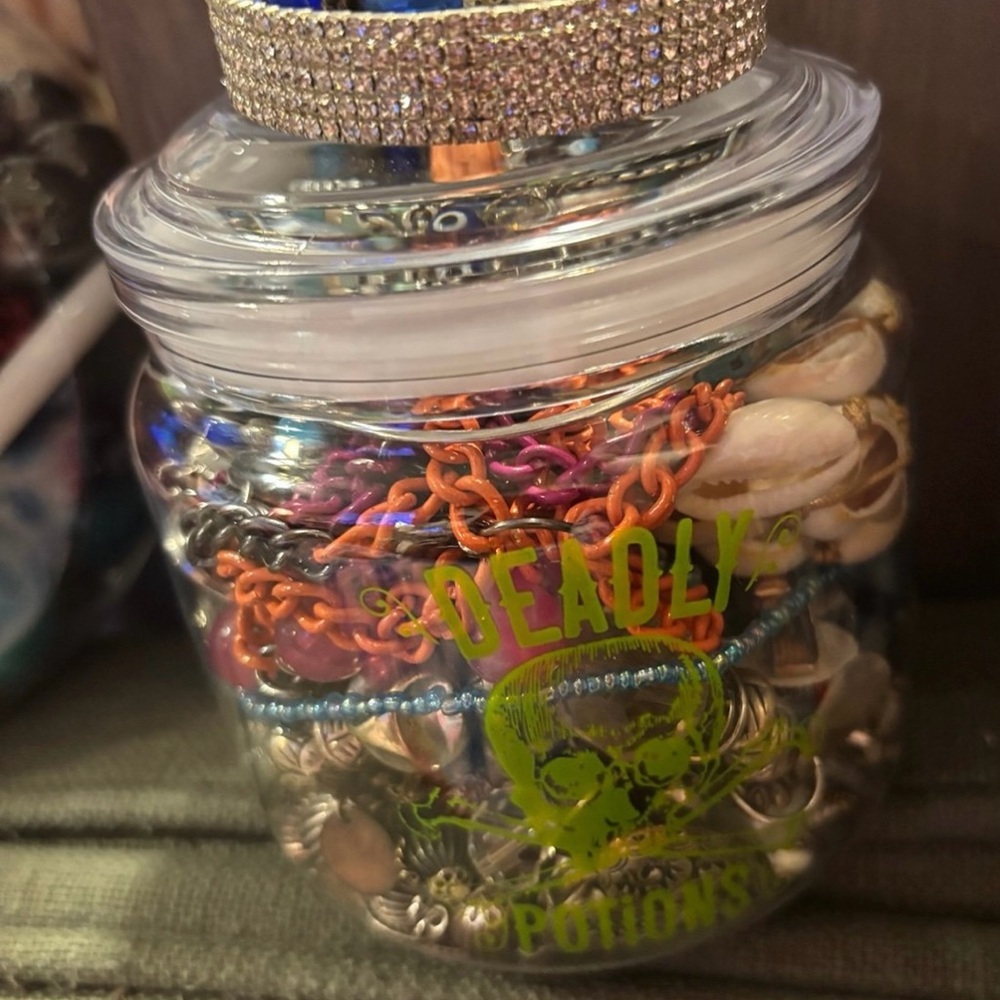 Jewelry jar